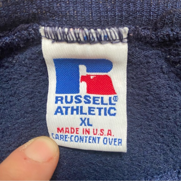 Vintage Russell Athletic Men’s Naturally Distressed Navy Crewneck Size XL - Picture 8 of 13